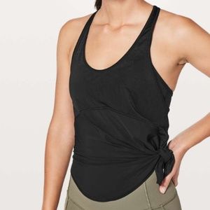 Lululemon Twist and Train Tank